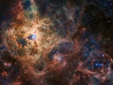 木星撞上太阳（探索木星与太阳相撞的后果及其对宇宙的影响）